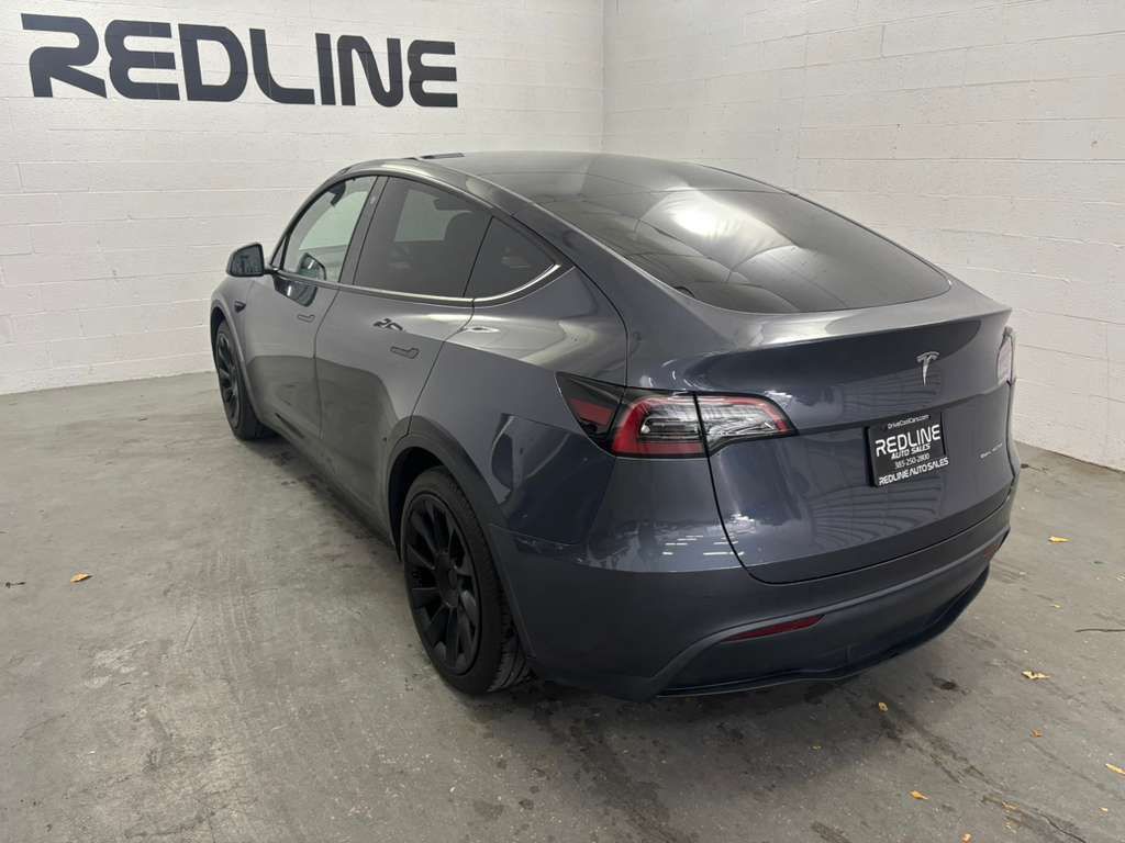 2023 Tesla Model Y Image 10