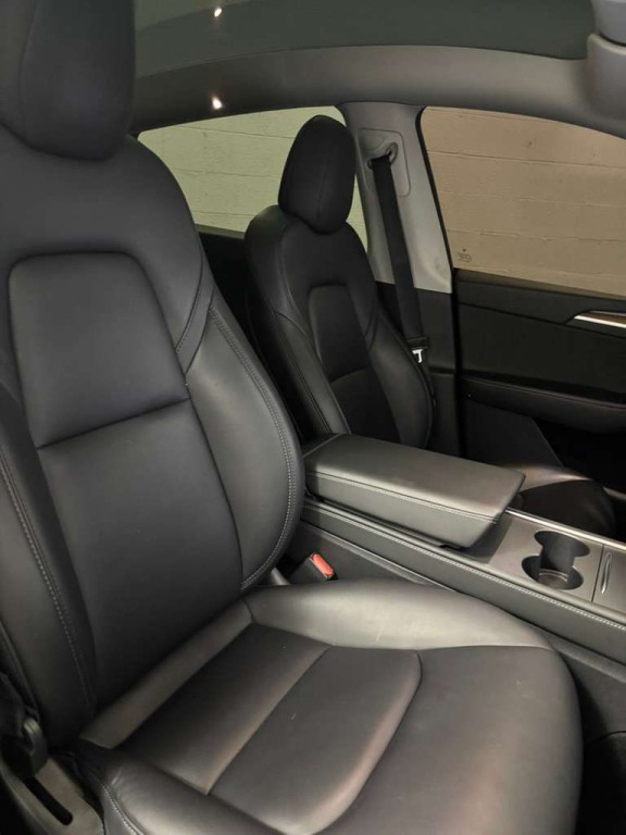 2023 Tesla Model Y Image 5