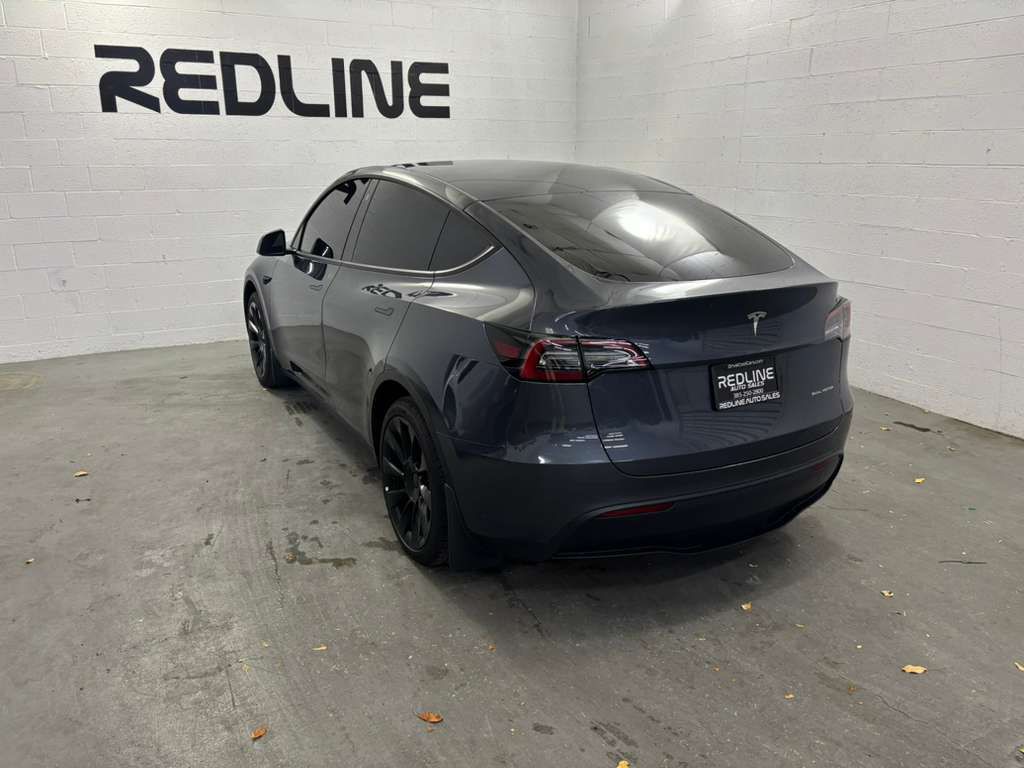 2023 Tesla Model Y Image 10