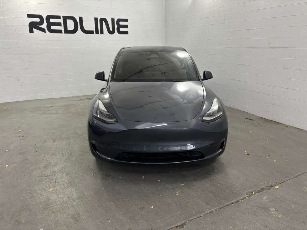 2023 Tesla Model Y Image 2