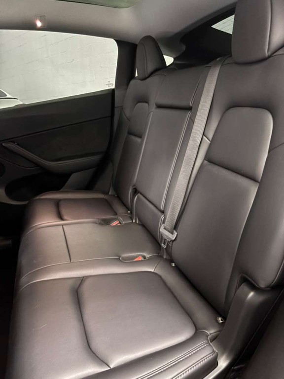2023 Tesla Model Y Image 6