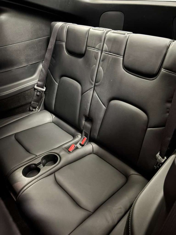 2023 Tesla Model Y Image 8