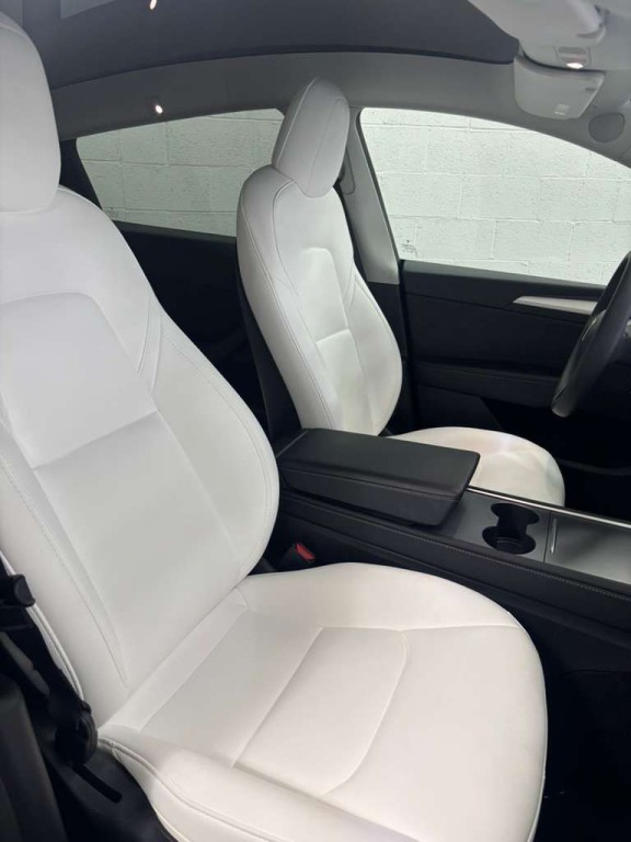 2023 Tesla Model Y Image 5