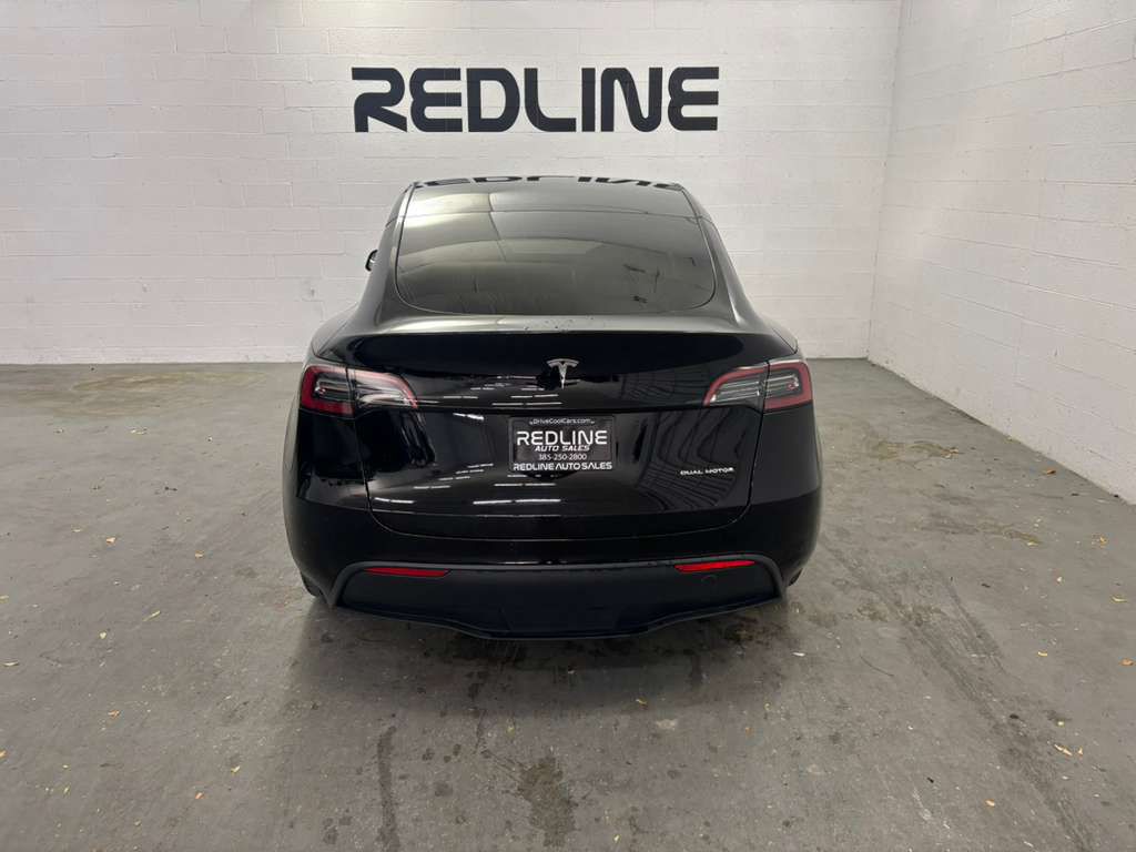 2023 Tesla Model Y Image 10