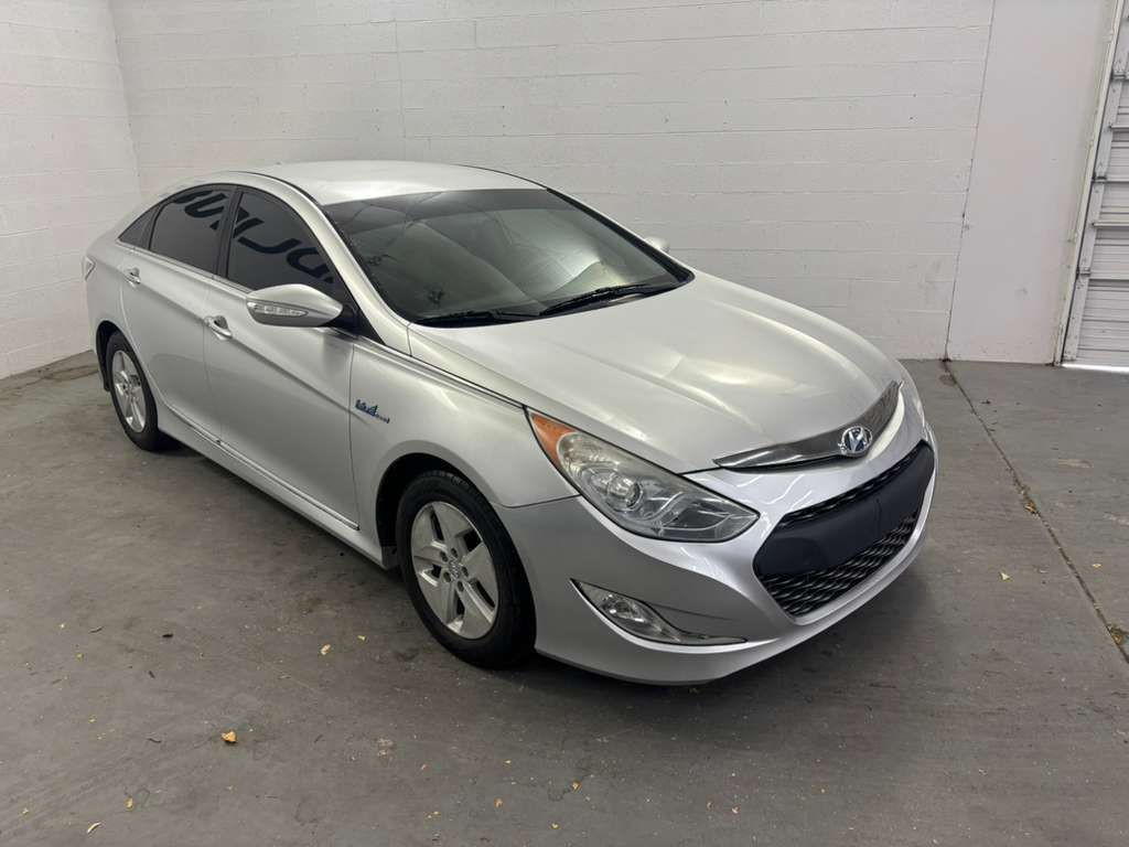 2012 Hyundai Sonata Image 3