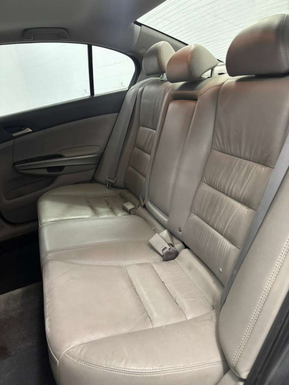 2010 Honda Accord Image 7