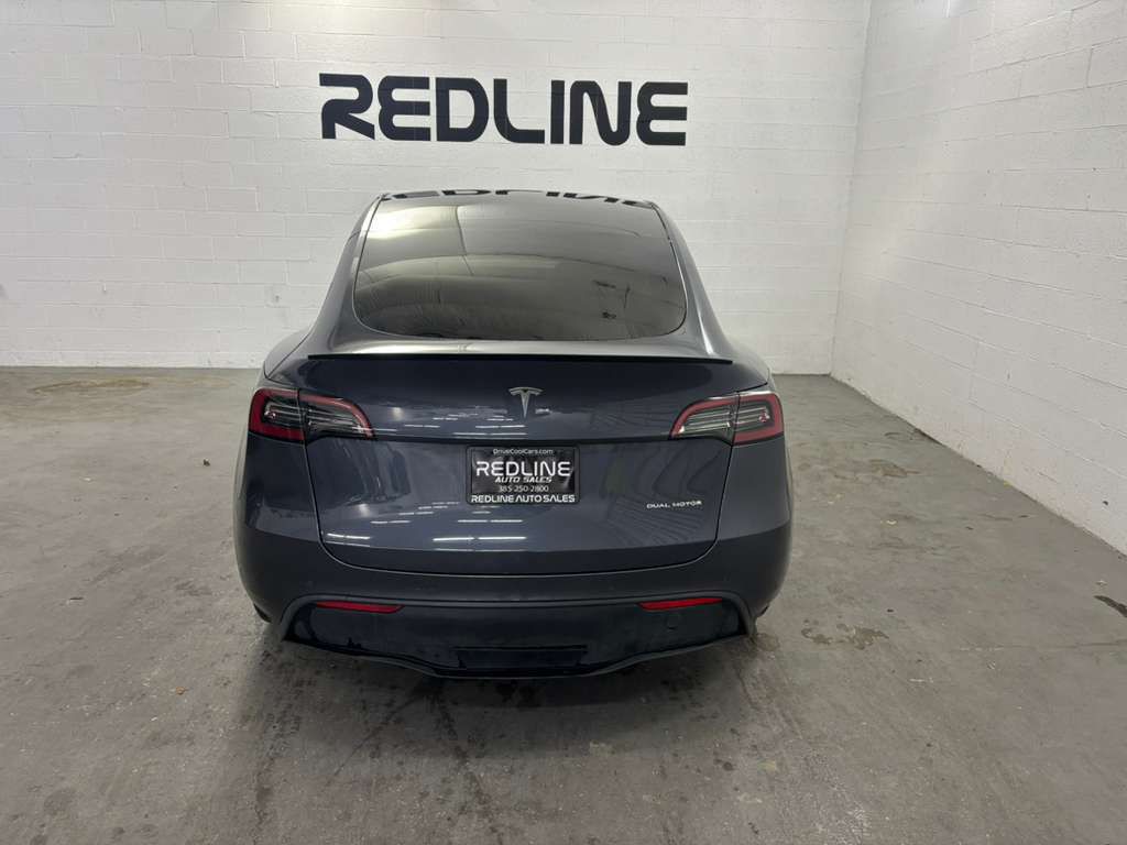 2022 Tesla Model Y Image 9