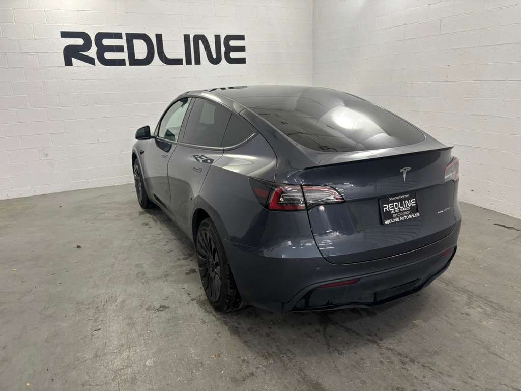 2022 Tesla Model Y Image 11