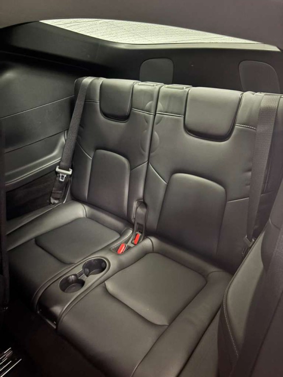 2022 Tesla Model Y Image 8