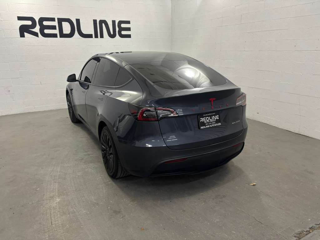 2022 Tesla Model Y Image 10