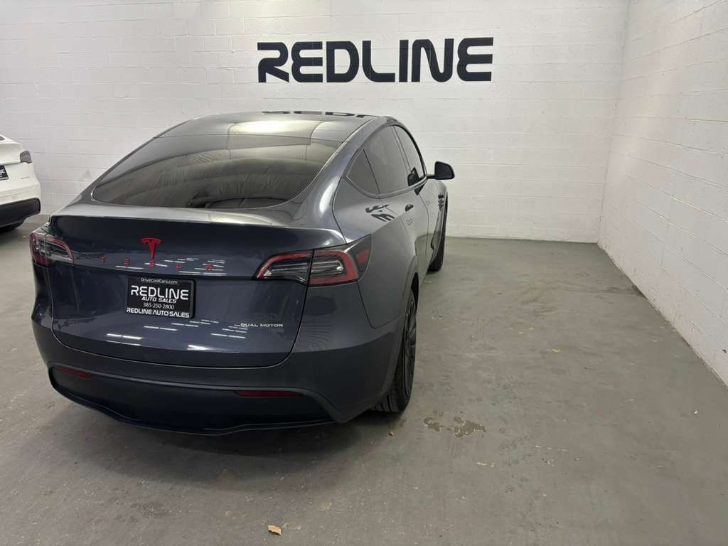 2022 Tesla Model Y Image 11