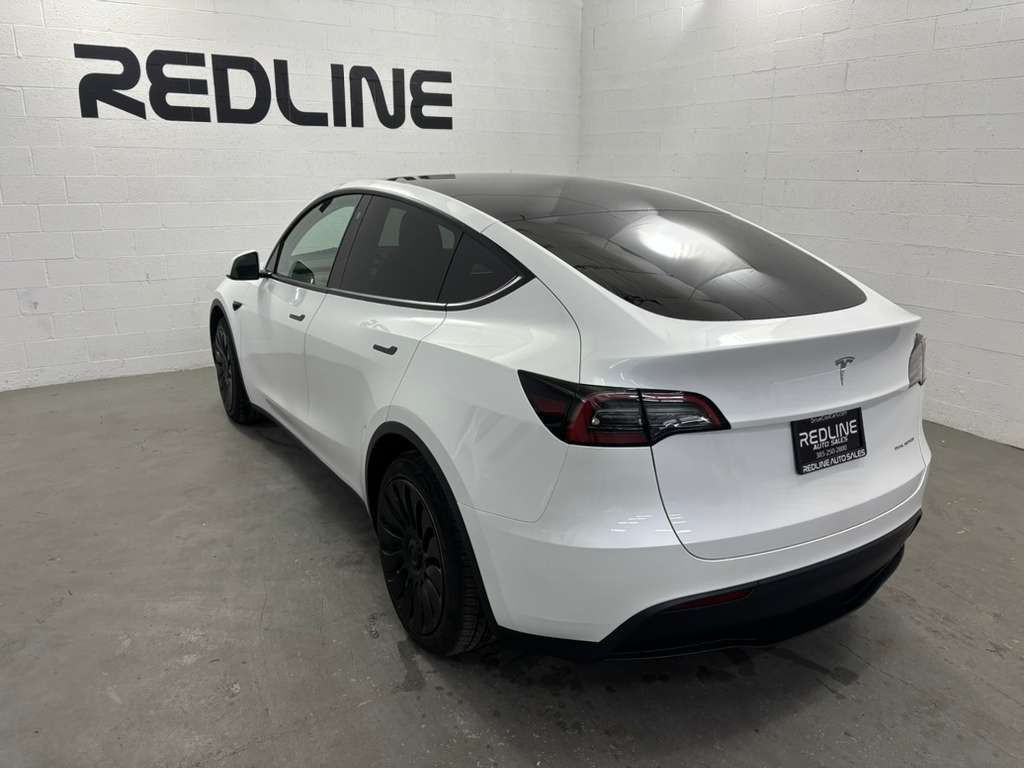 2023 Tesla Model Y Image 6