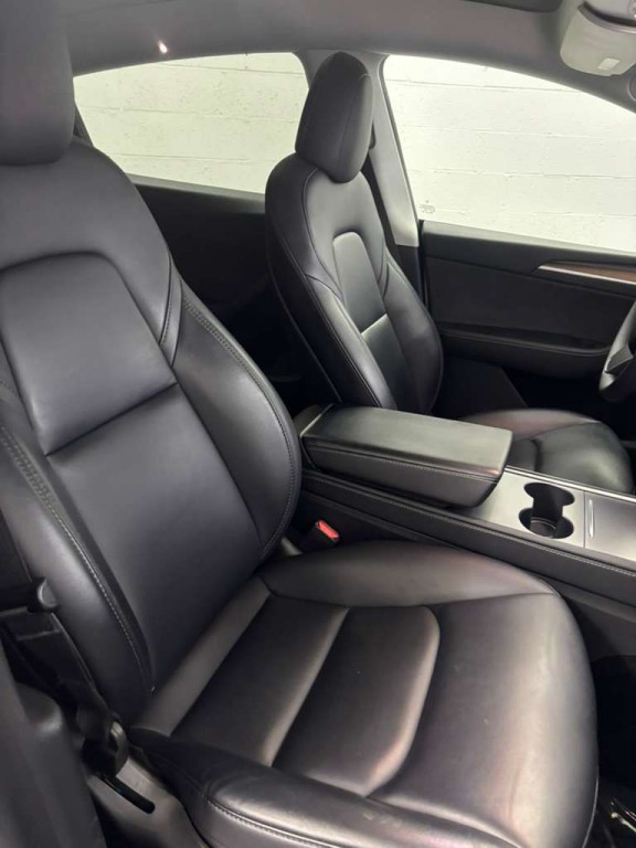 2023 Tesla Model Y Image 9