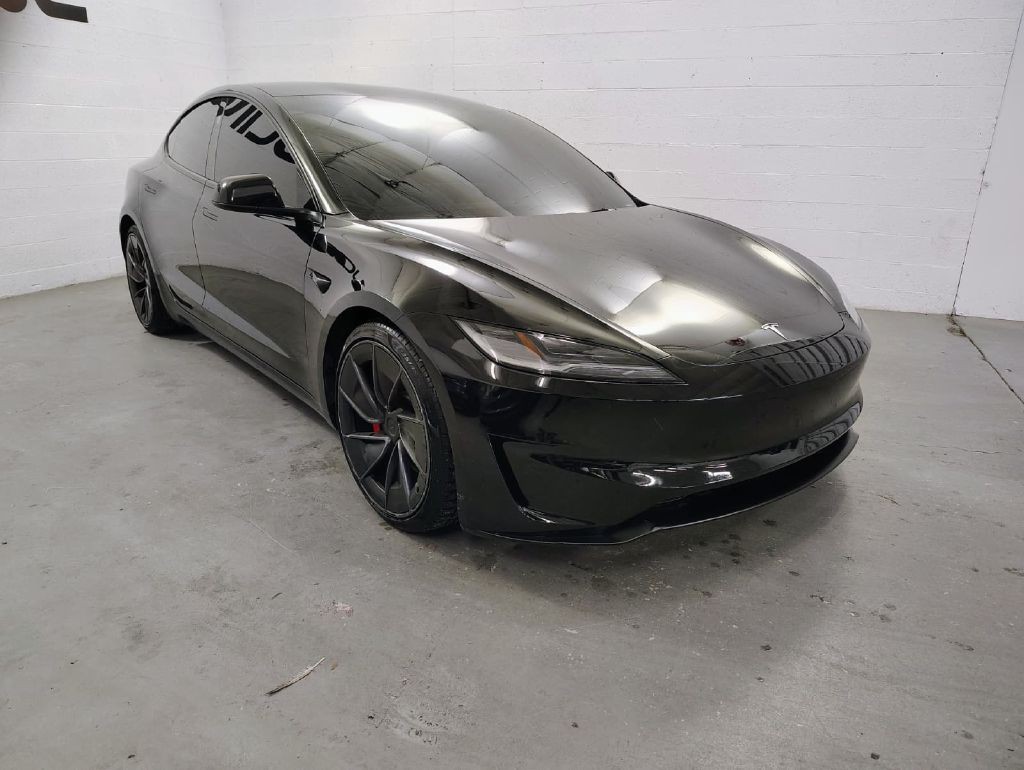 2024 Tesla Model 3 Image 3