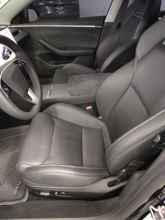 2024 Tesla Model 3 Image 4