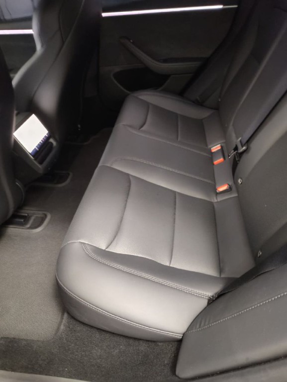 2024 Tesla Model 3 Image 7