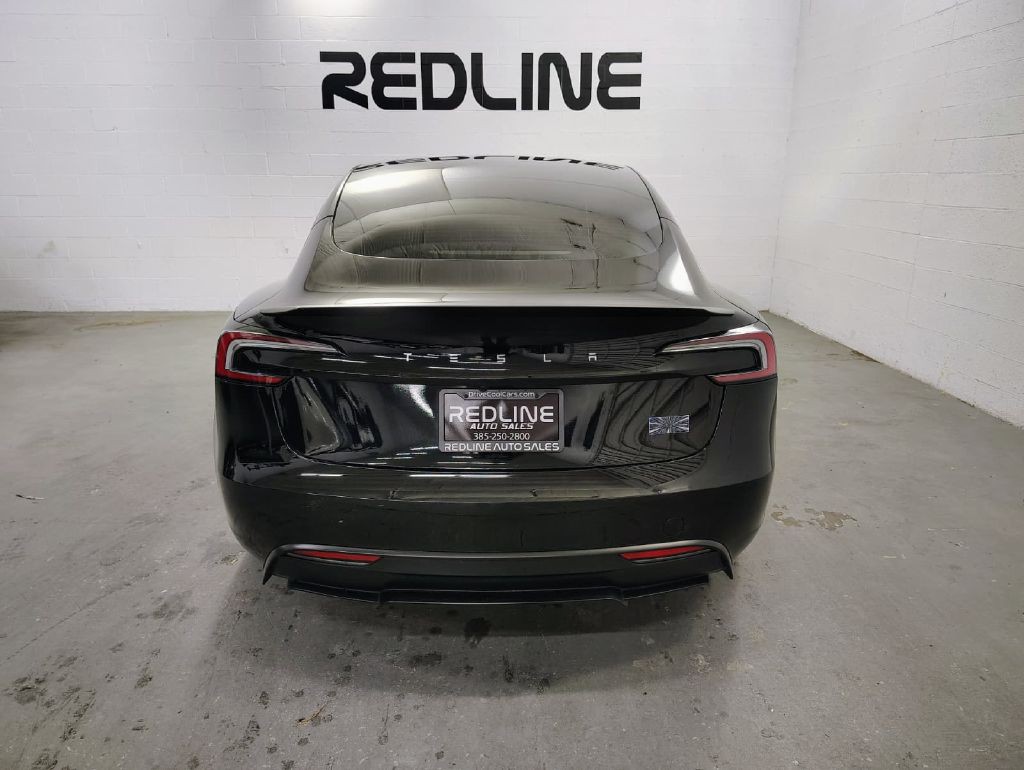 2024 Tesla Model 3 Image 8