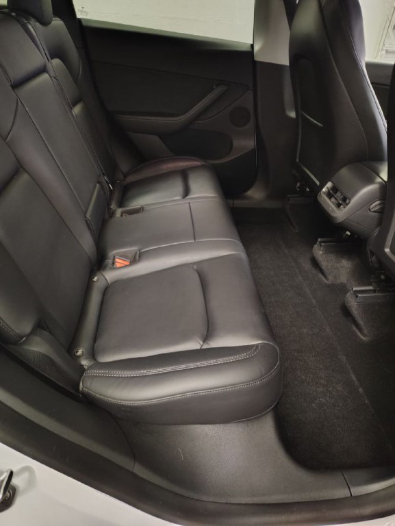 2022 Tesla Model Y Image 6