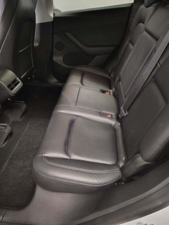 2022 Tesla Model Y Image 7