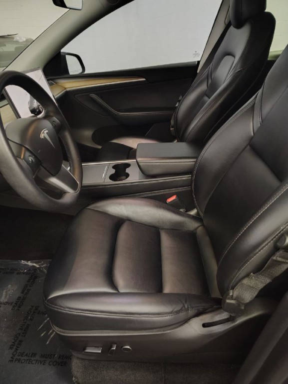 2023 Tesla Model Y Image 4