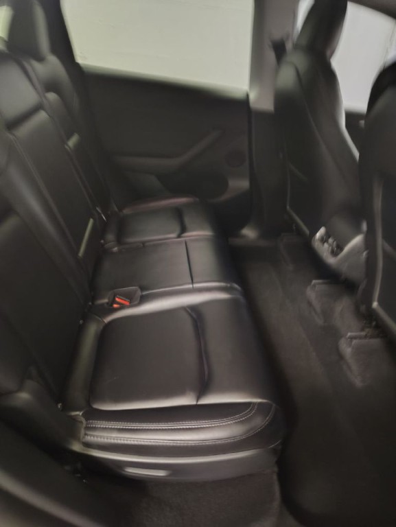 2023 Tesla Model Y Image 7