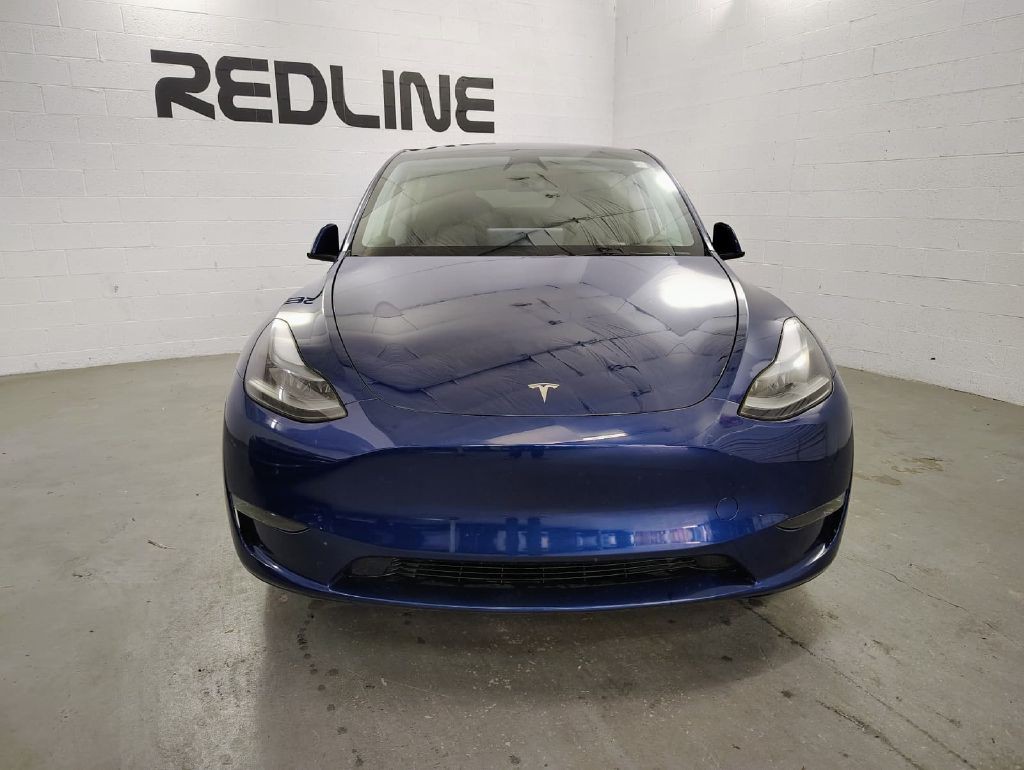 2024 Tesla Model Y Image 2