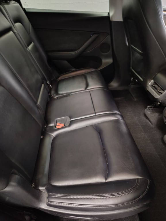 2024 Tesla Model Y Image 6