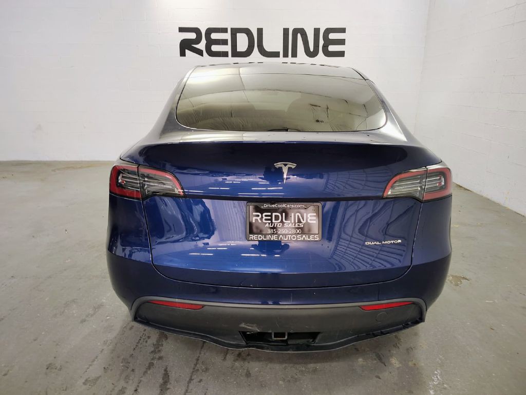 2024 Tesla Model Y Image 9