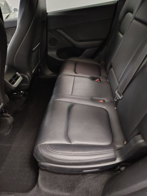 2023 Tesla Model Y Image 6