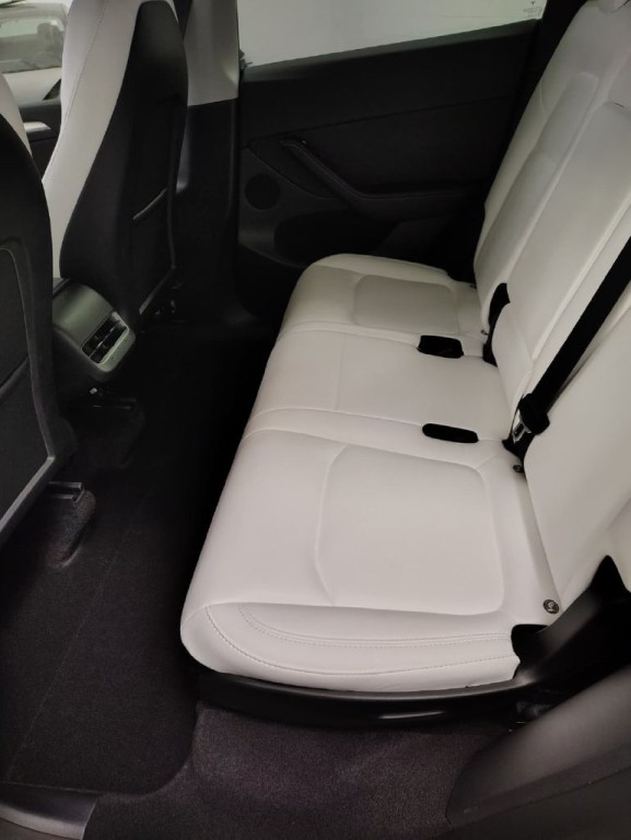 2023 Tesla Model Y Image 6