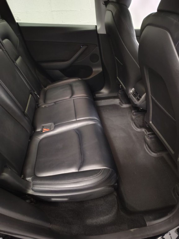 2023 Tesla Model Y Image 11