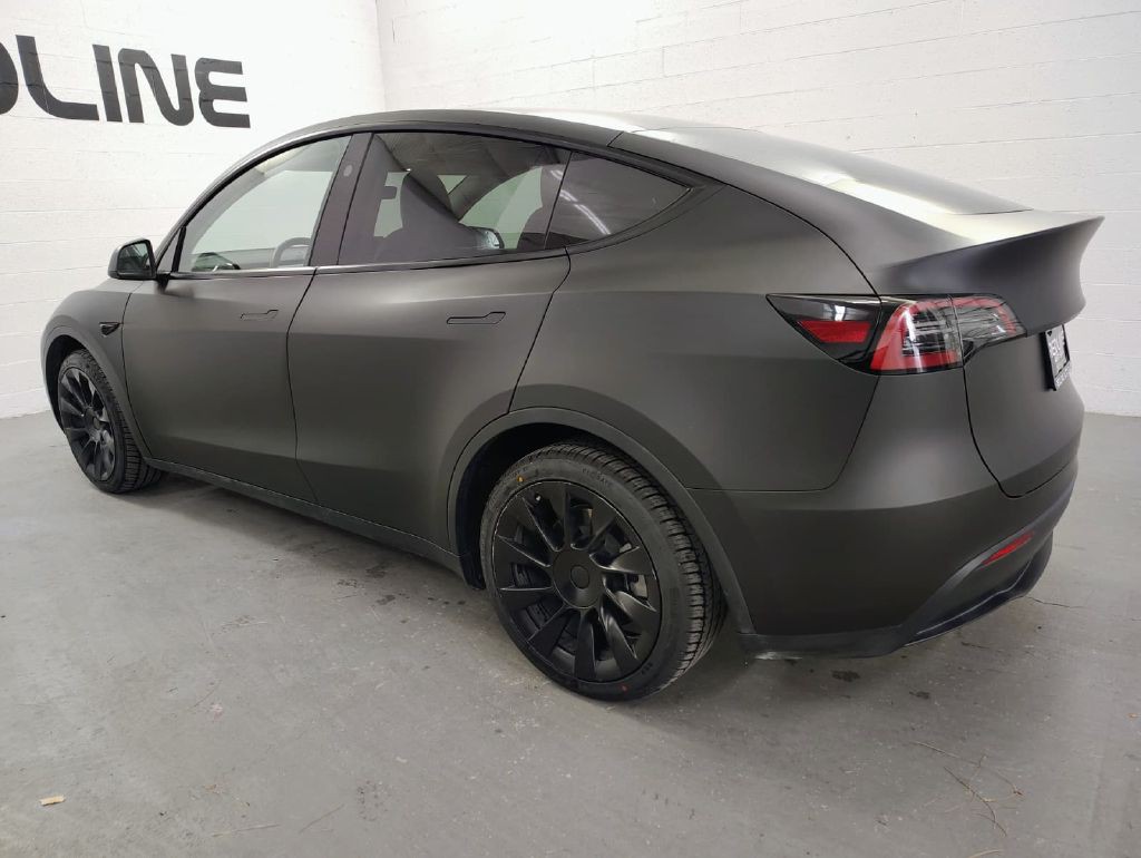 2023 Tesla Model Y Image 11