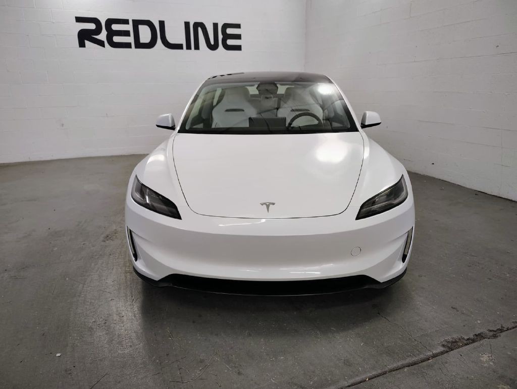 2024 Tesla Model 3 Image 2