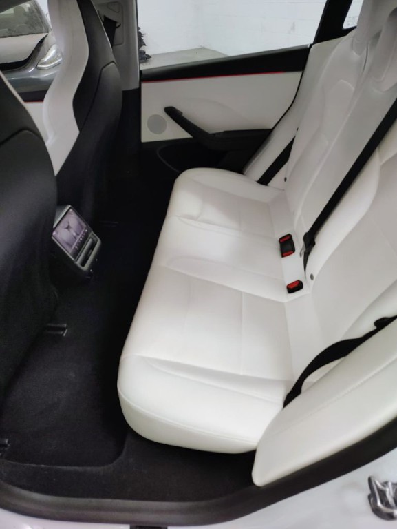 2024 Tesla Model 3 Image 6