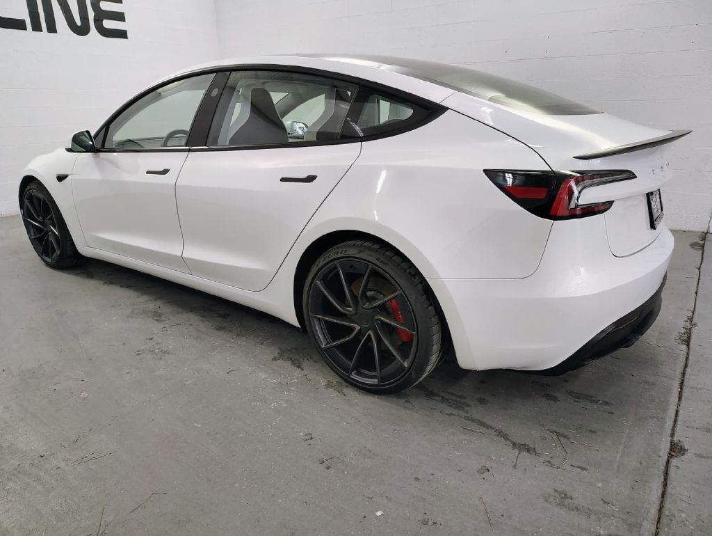 2024 Tesla Model 3 Image 11