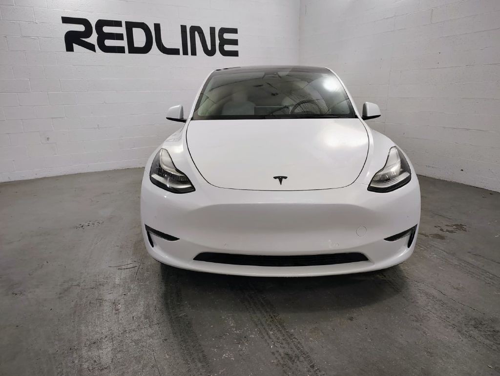 2023 Tesla Model Y Image 3