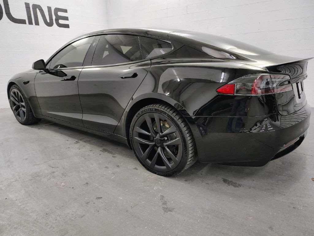 2021 Tesla Model S Image 10