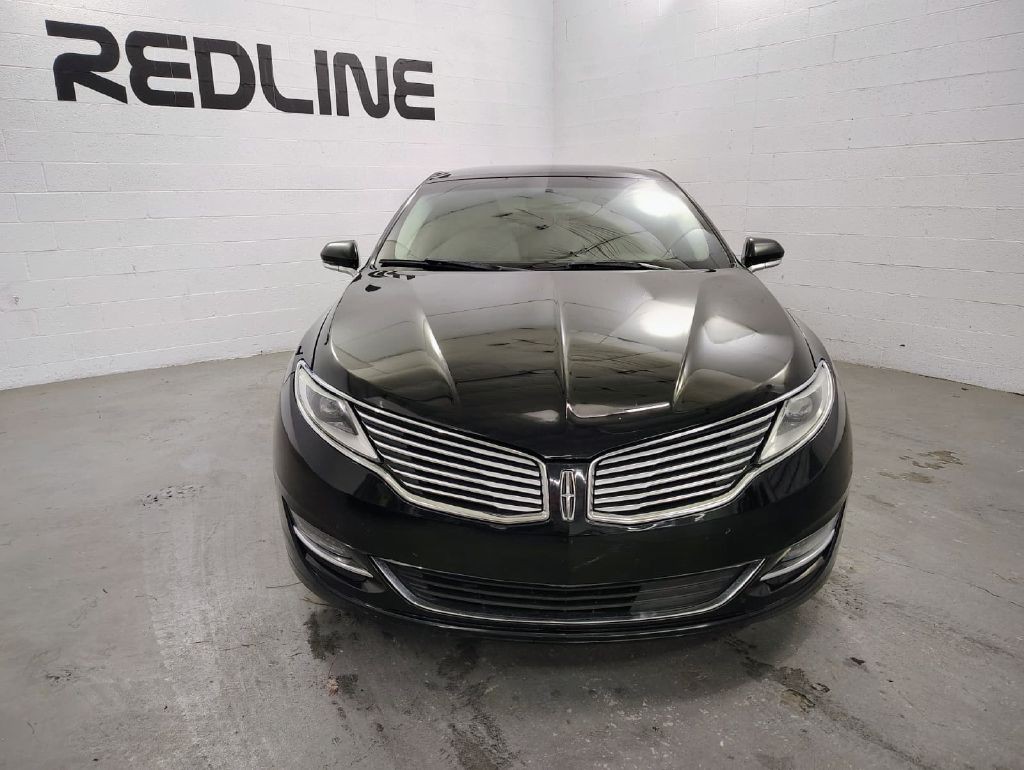 2016 Lincoln MKZ Image 2