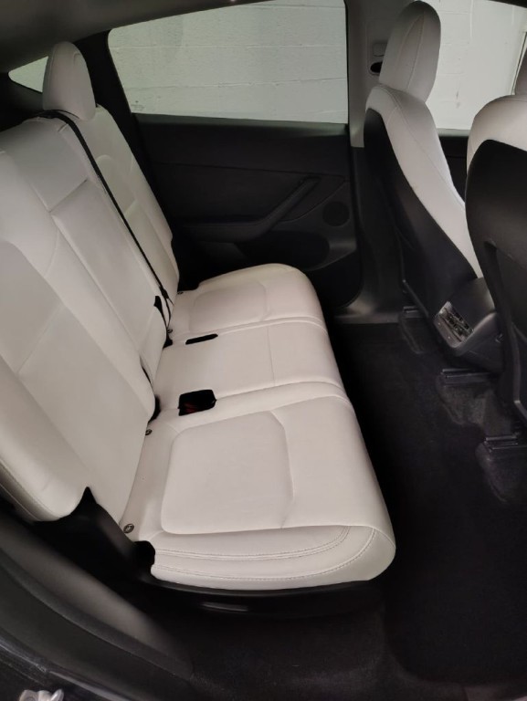 2023 Tesla Model Y Image 7