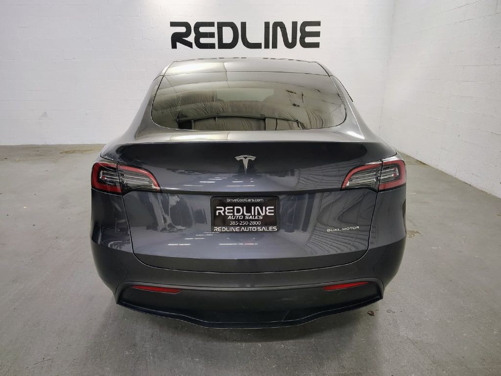 2023 Tesla Model Y Image 10