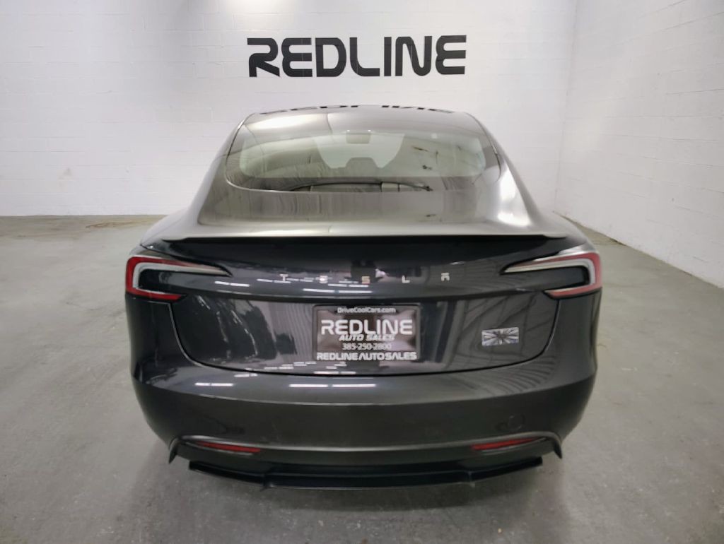 2025 Tesla Model 3 Image 9