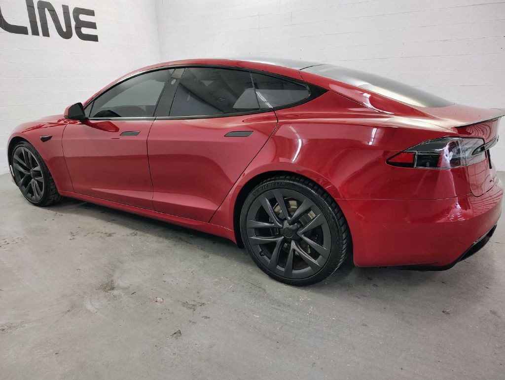 2022 Tesla Model S Image 11