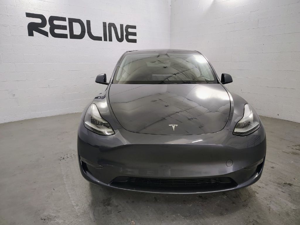 2023 Tesla Model Y Image 2