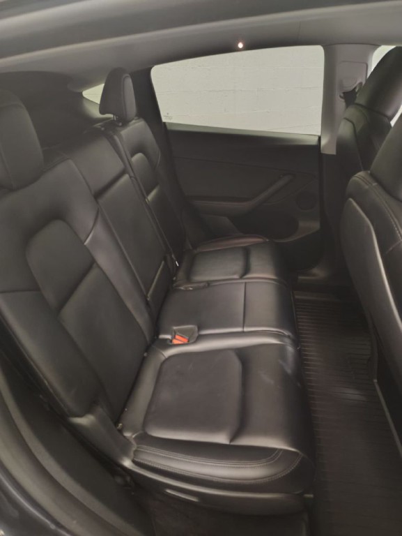 2023 Tesla Model Y Image 7