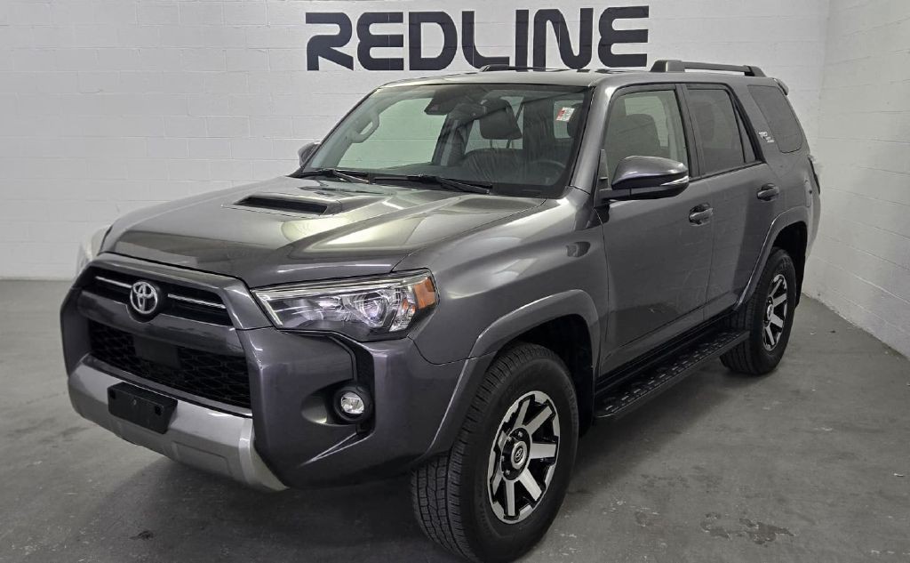 2022 Toyota 4Runner Image 2