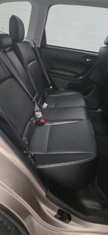 2014 Subaru Forester Image 11