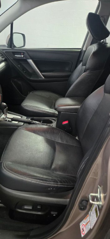 2014 Subaru Forester Image 12