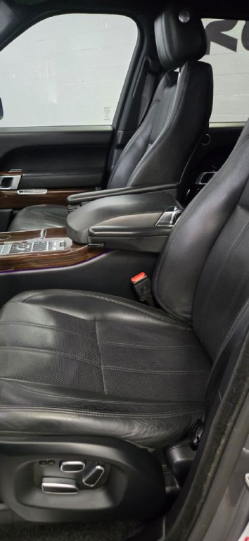 2015 Land Rover Range Rover Image 8