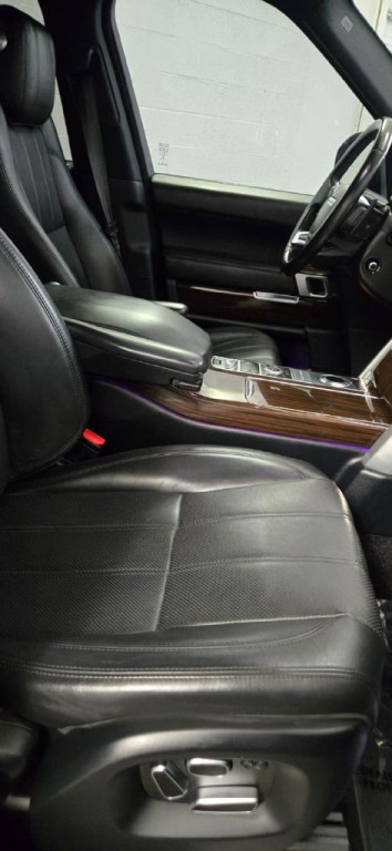2015 Land Rover Range Rover Image 9