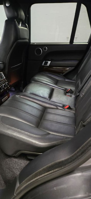 2015 Land Rover Range Rover Image 11